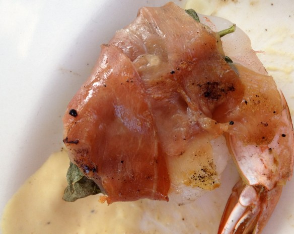 Prosciutto-wrapped shrimp
