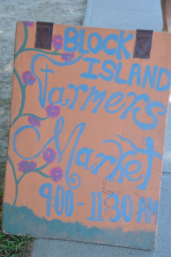 I never miss the Saturday Farmers' Market, even though it's more of a "people who have stuff to sell" market.